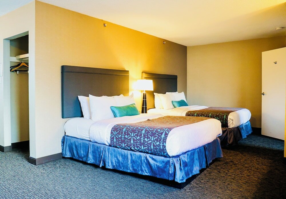 Фото City Center Inn & Suites