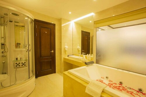 Гостиница Westlake Hotel & Resort Vinh Phuc в Виньйене