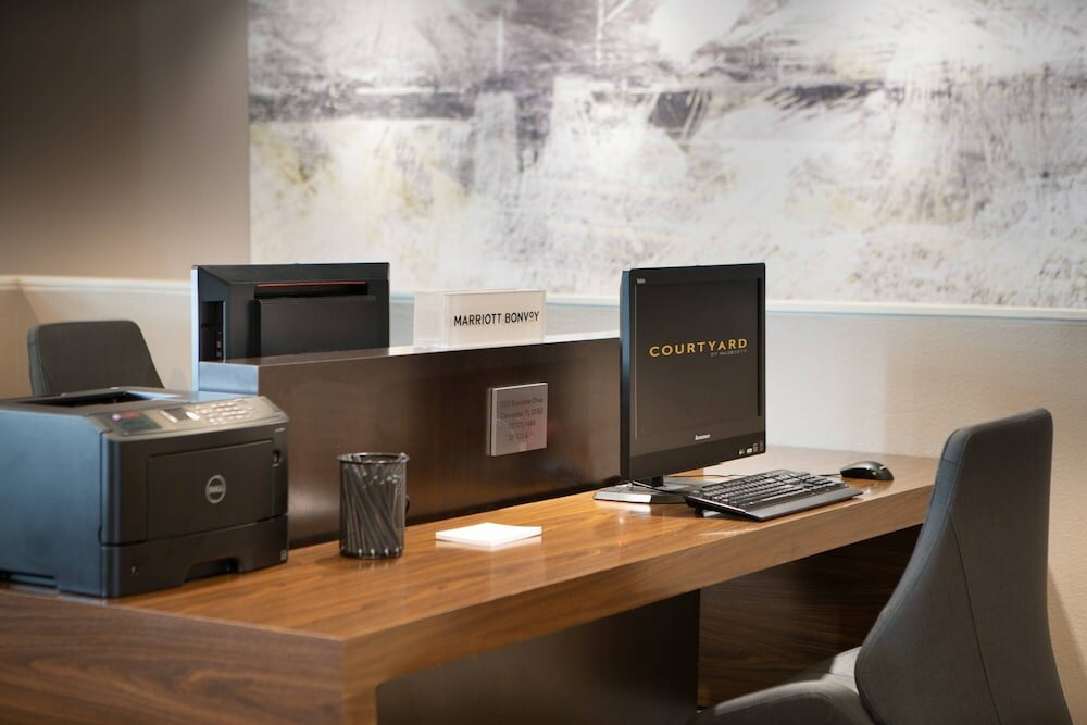 Фото Courtyard St. Petersburg Clearwater