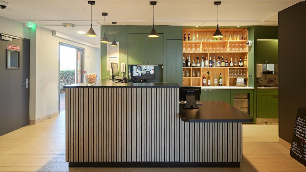 Фото Campanile Cergy Pontoise