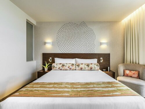 Гостиница The Retreat Palm Dubai MGallery by Sofitel в Дубае