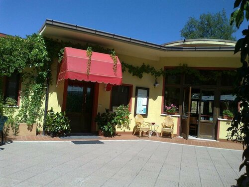 Гостиница Complesso Turistico La Quercia в Пескокостанцо