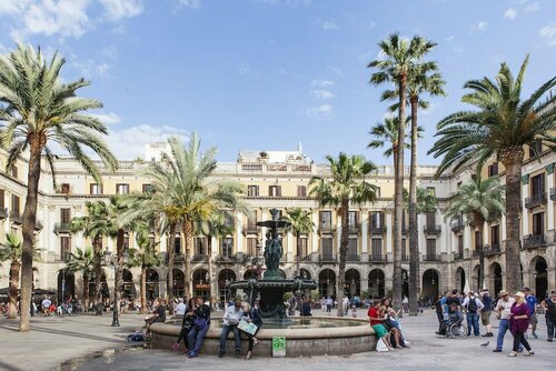 Las Ramblas Pasaje Bacardi Apartments