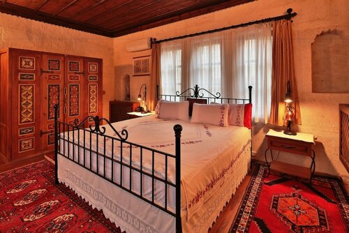 Гостиница Selcuklu Evi Cave Hotel в Ургюпе