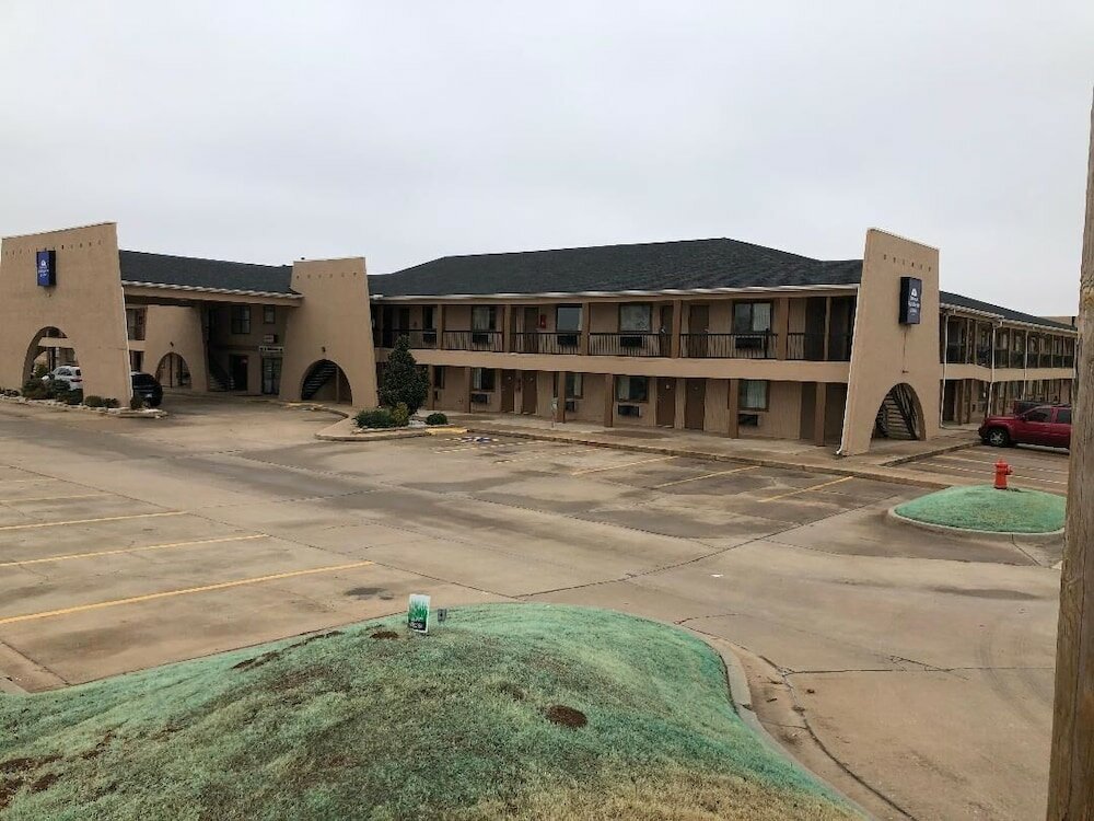 Фото Americas Best Value Inn & Suites Yukon Oklahoma City
