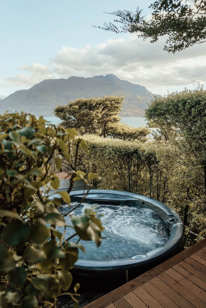 Фото Hotel St. Moritz Queenstown
