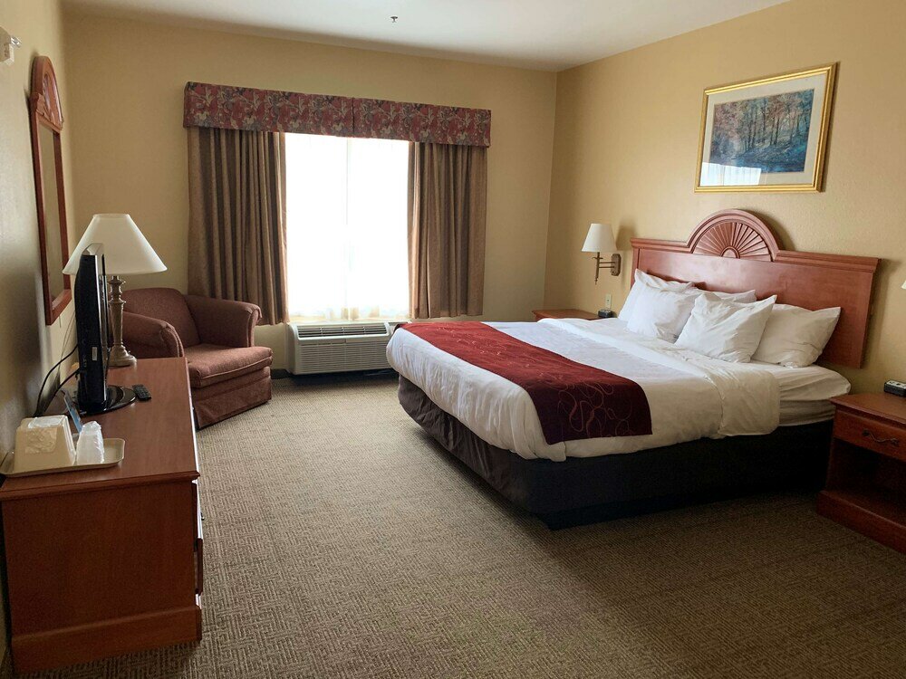 Фото SureStay Plus Hotel by Best Western Mesquite