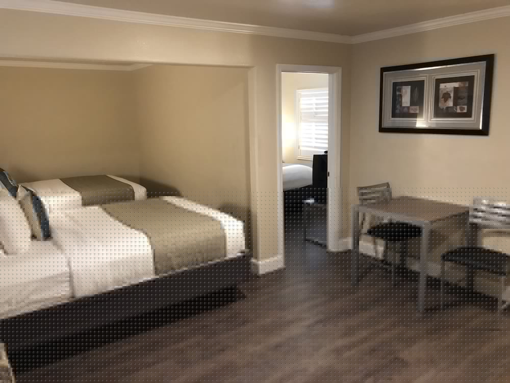 Фото El Castell Motel