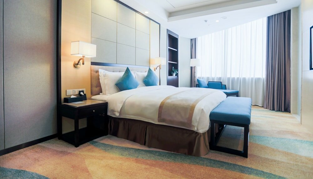 Фото Hundred Hotel