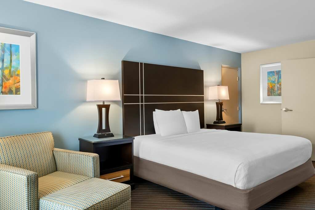 Фото Best Western Newport Inn