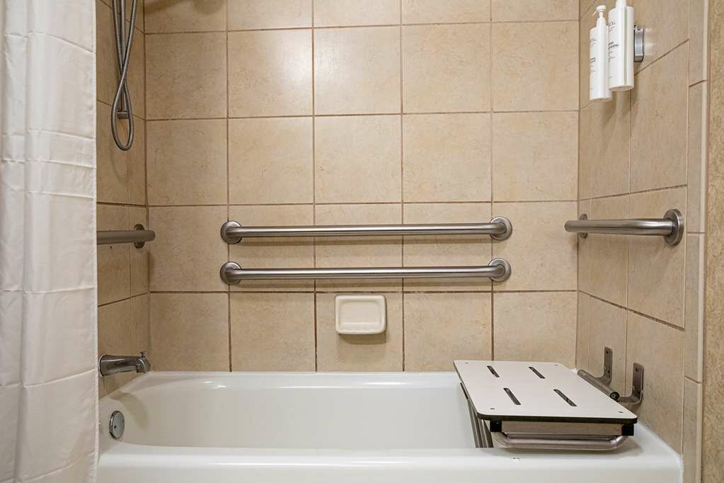 Фото Hampton Inn Charleston-Historic District