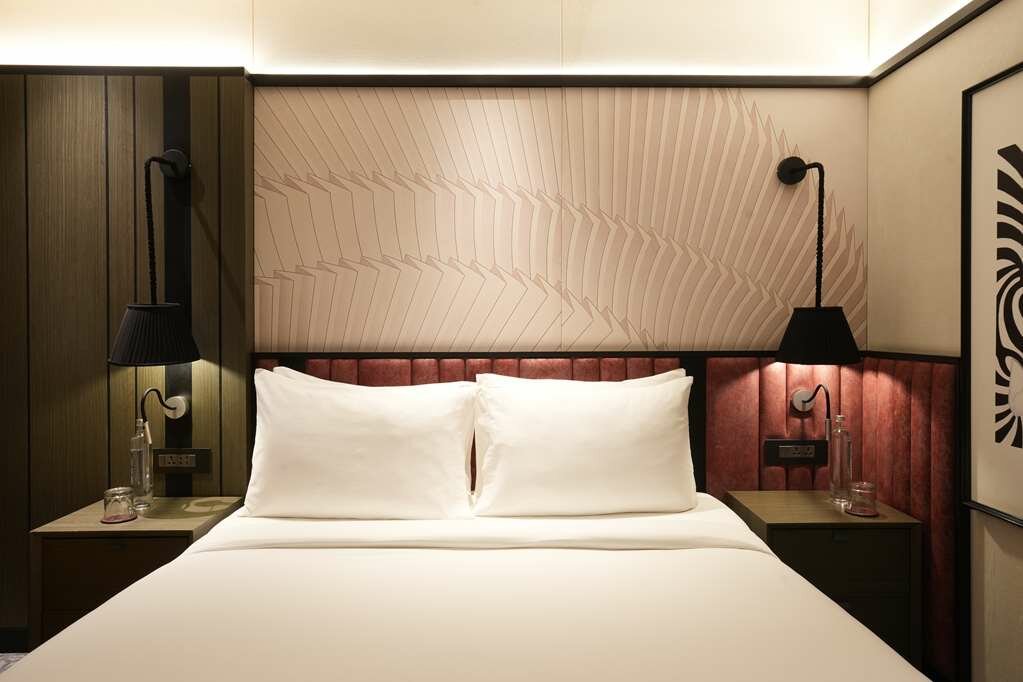 Фото Parallel Hotel