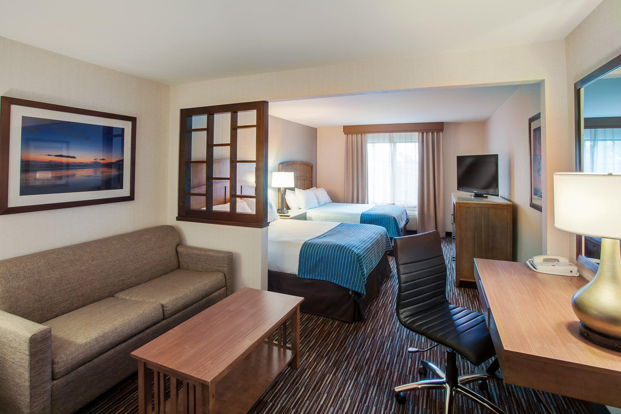 Фото Holiday Inn Express Hotel & Suites Carpinteria, an Ihg Hotel