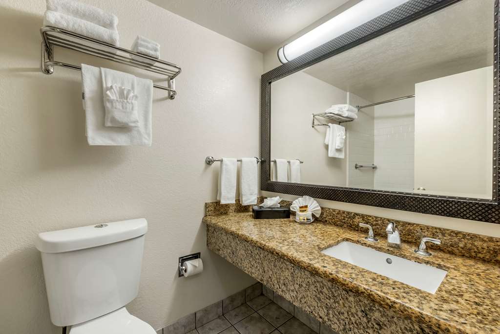 Фото Best Western Plus South Bay Hotel