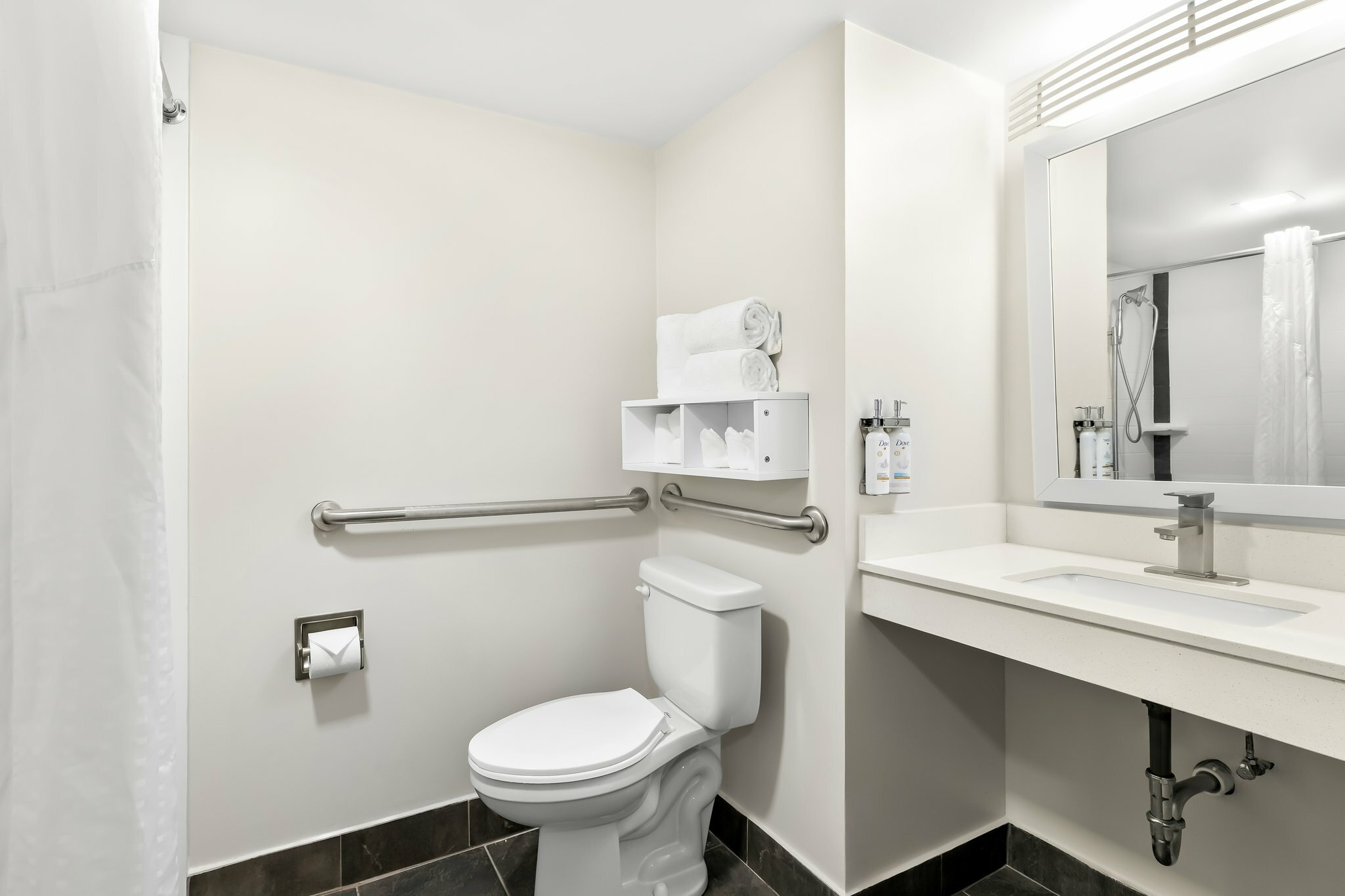 Фото Holiday Inn Express Atlanta Galleria - Ballpark Area, an Ihg Hotel