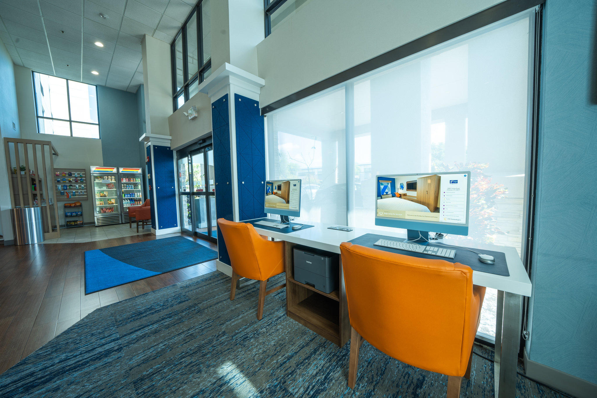 Фото Holiday Inn Express Hotel & Suites Tampa Northwest - Oldsmar, an Ihg Hotel