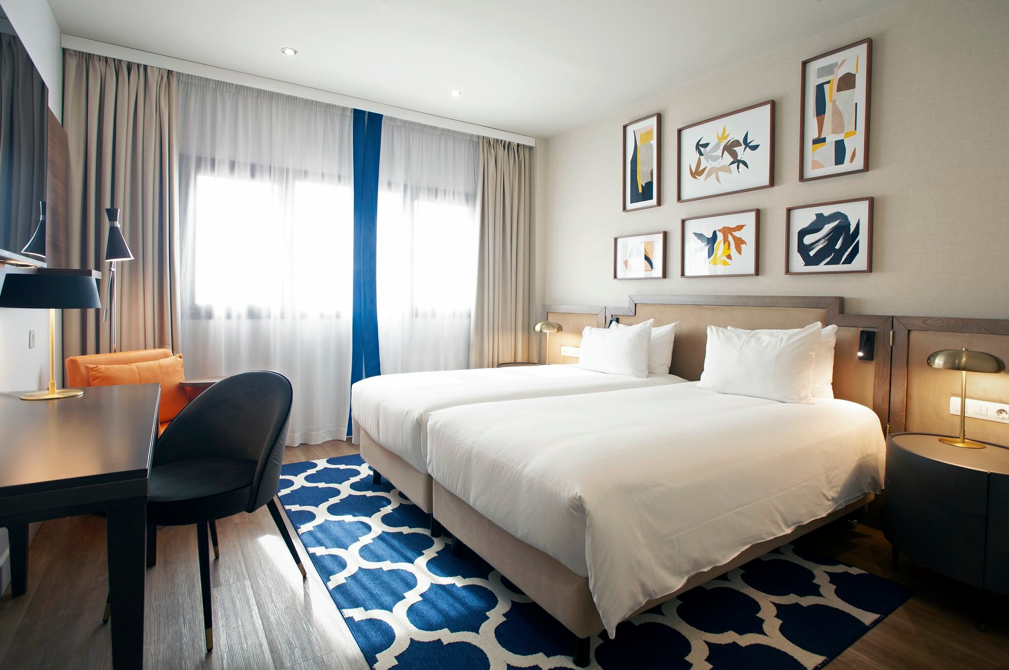 Фото Holiday Inn Madrid - Las Tablas, an Ihg Hotel
