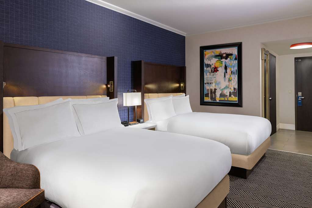 Фото Hilton Austin