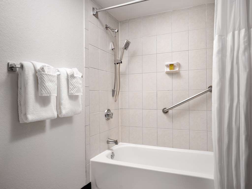 Фото Hilton Garden Inn Cocoa Beach Oceanfront