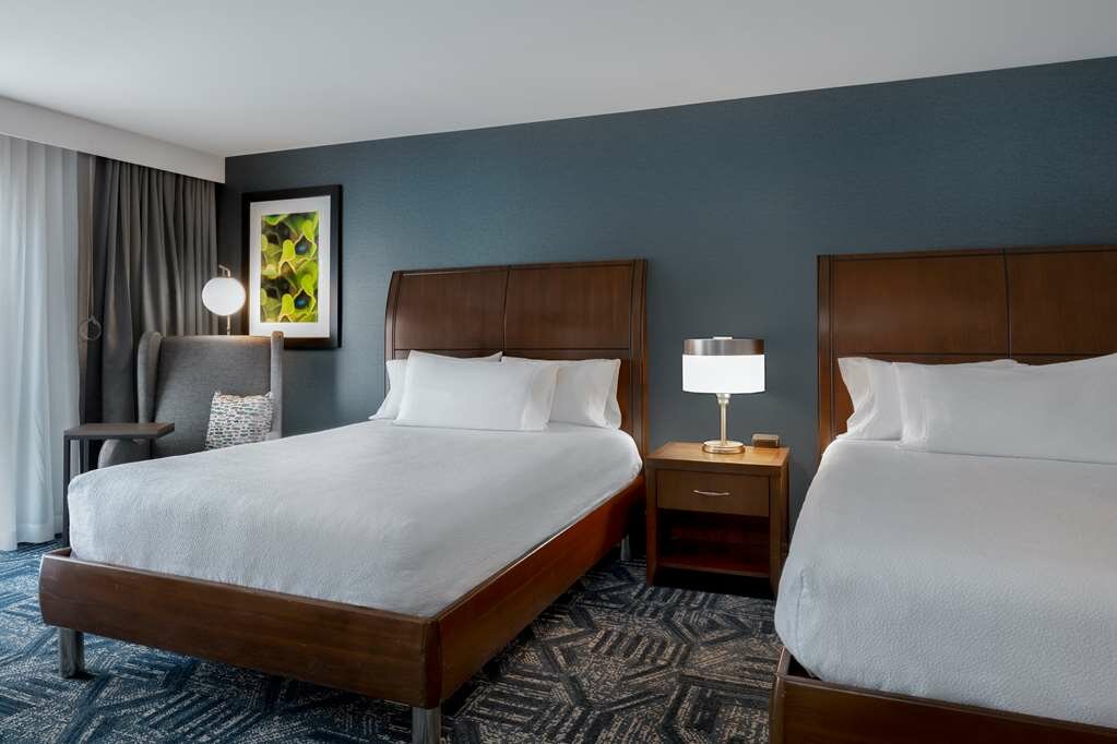 Фото Hilton Garden Inn Burlington Downtown