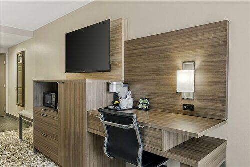 Гостиница Best Western Plus Sanford Airport/Lake Mary Hotel в Санфорде