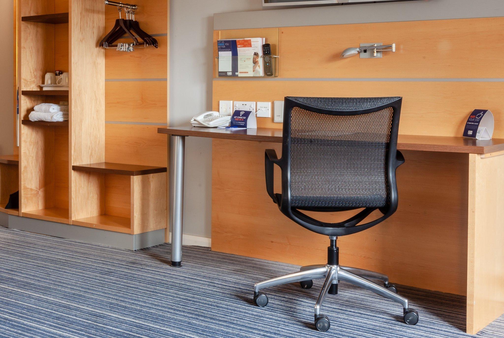 Фото Holiday Inn Express Edinburgh Royal Mile, an Ihg Hotel