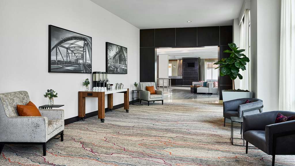 Фото Hilton Garden Inn Nashville Downtown/Convention Center