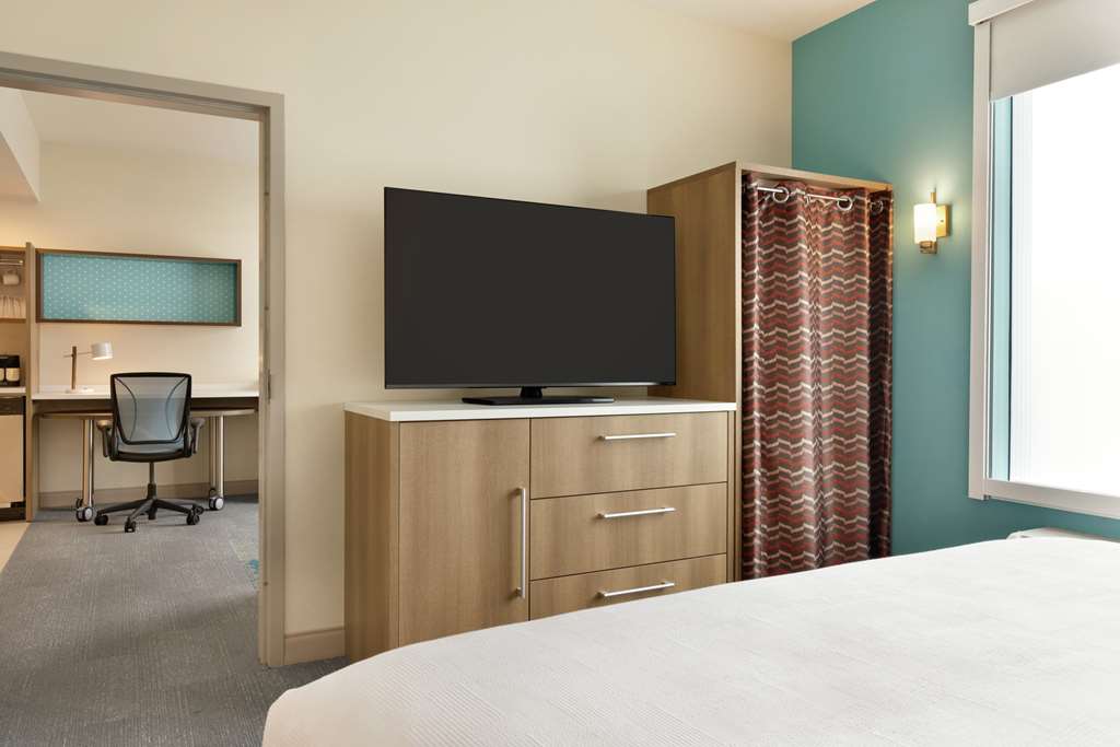 Фото Home2 Suites by Hilton New Brunswick, Nj