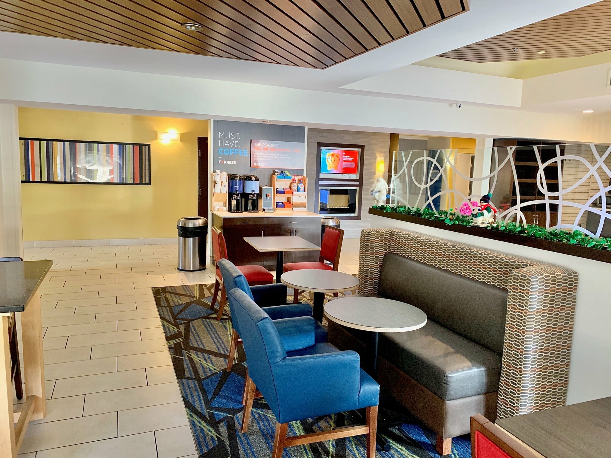 Фото Holiday Inn Express Hotel & Suites Chicago - Libertyville, an Ihg Hotel