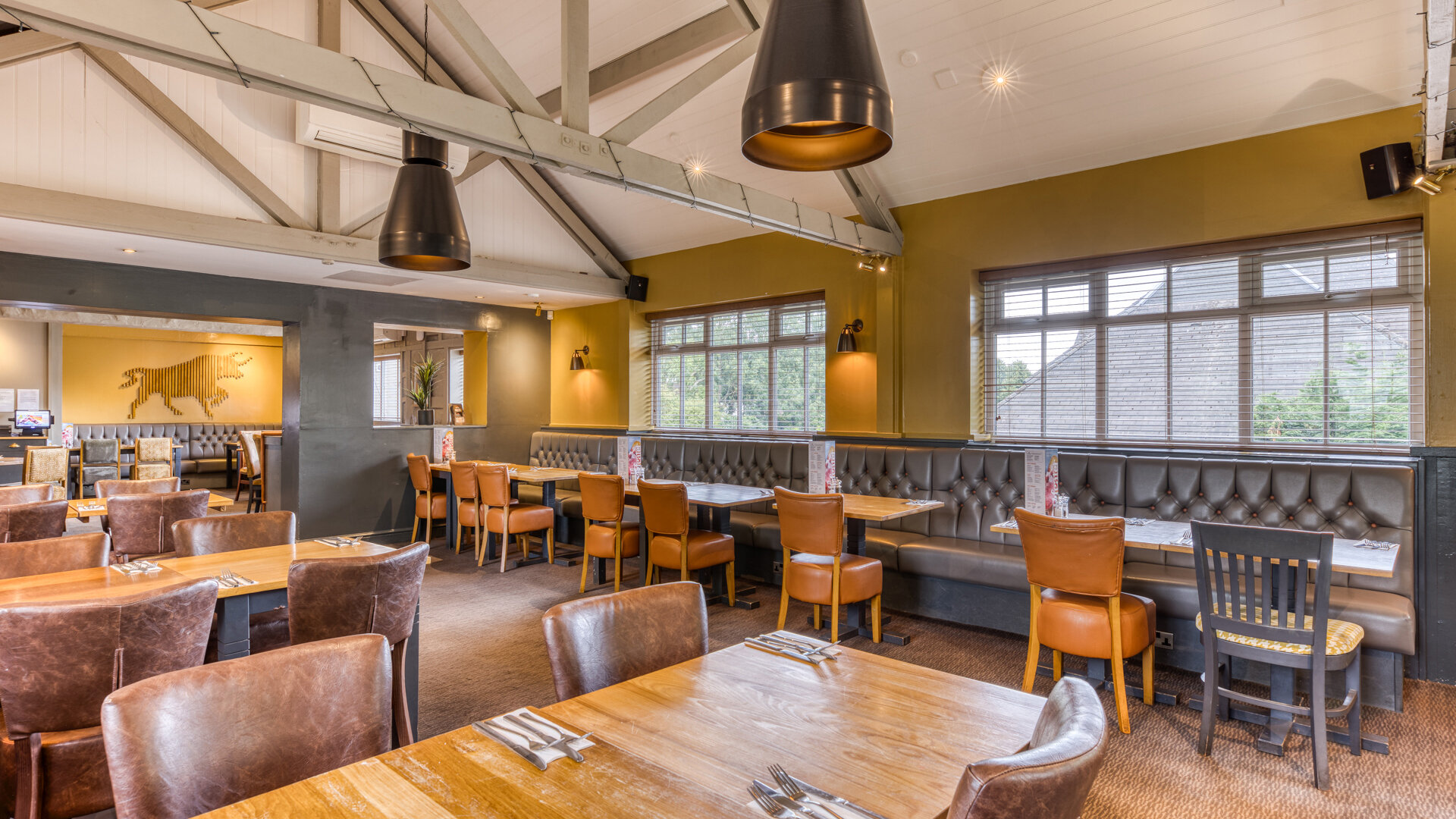 Фото Premier Inn Portsmouth North Harbour