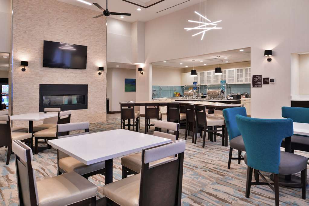 Фото Homewood Suites by Hilton Des Moines Airport
