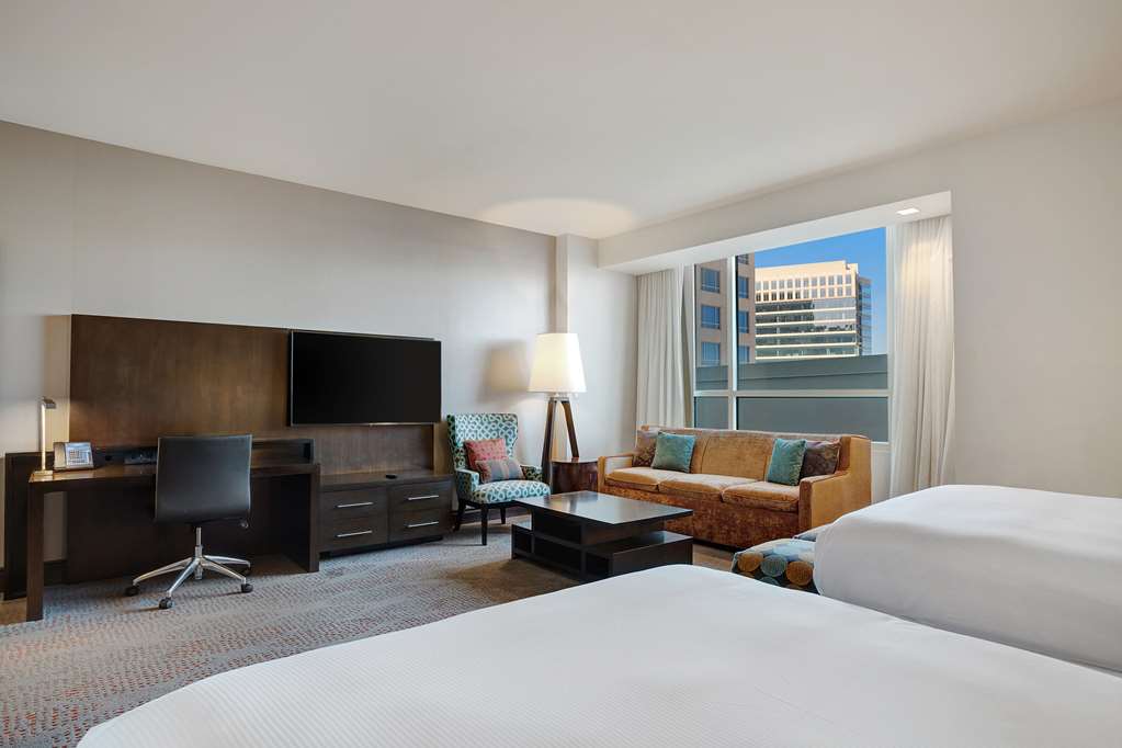 Фото Hilton Dallas/Plano Granite Park