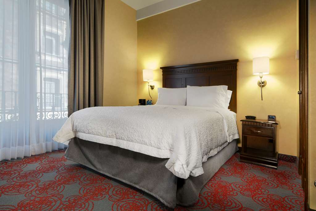 Фото Hampton Inn & Suites Mexico City Centro Historico