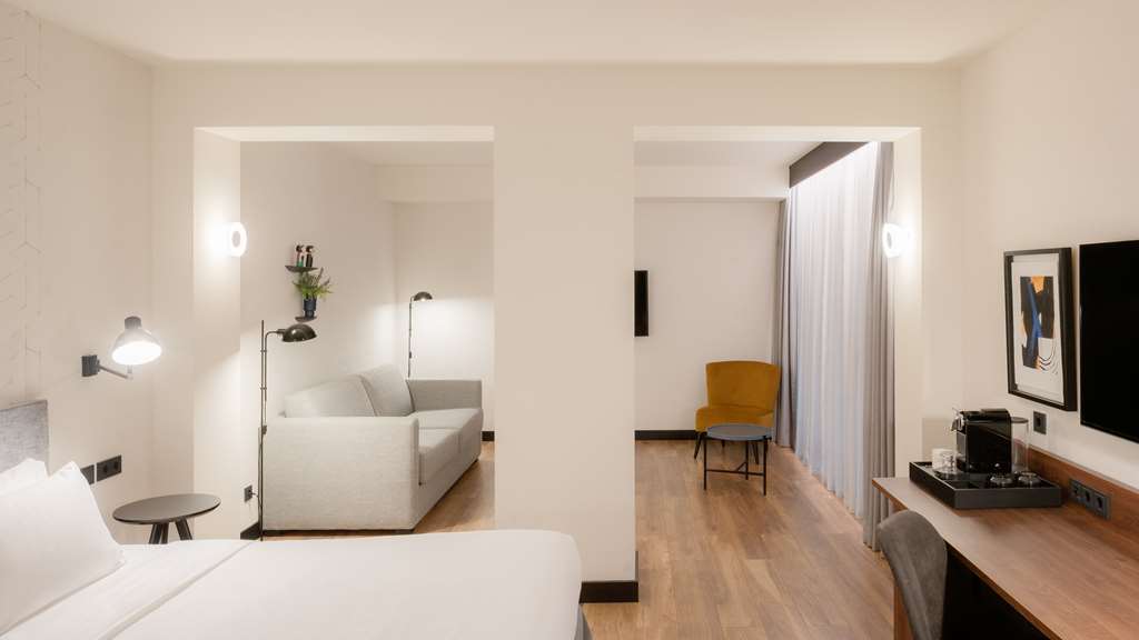 Фото Radisson Blu 1882 Hotel, Barcelona Sagrada Familia