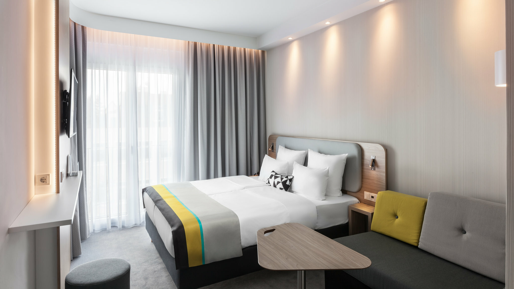 Фото Holiday Inn Express Munich - City East, an Ihg Hotel