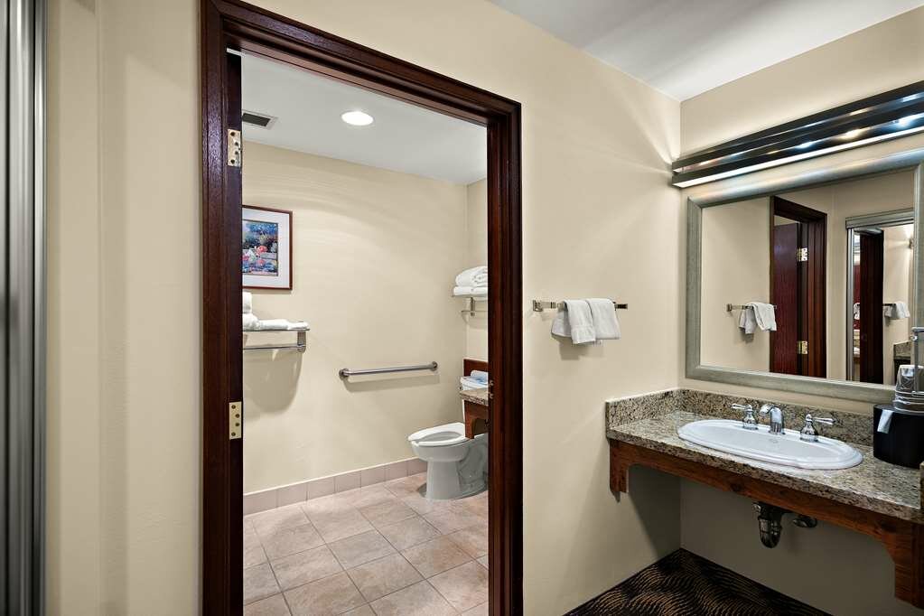 Фото Best Western Plus Gold Country Inn