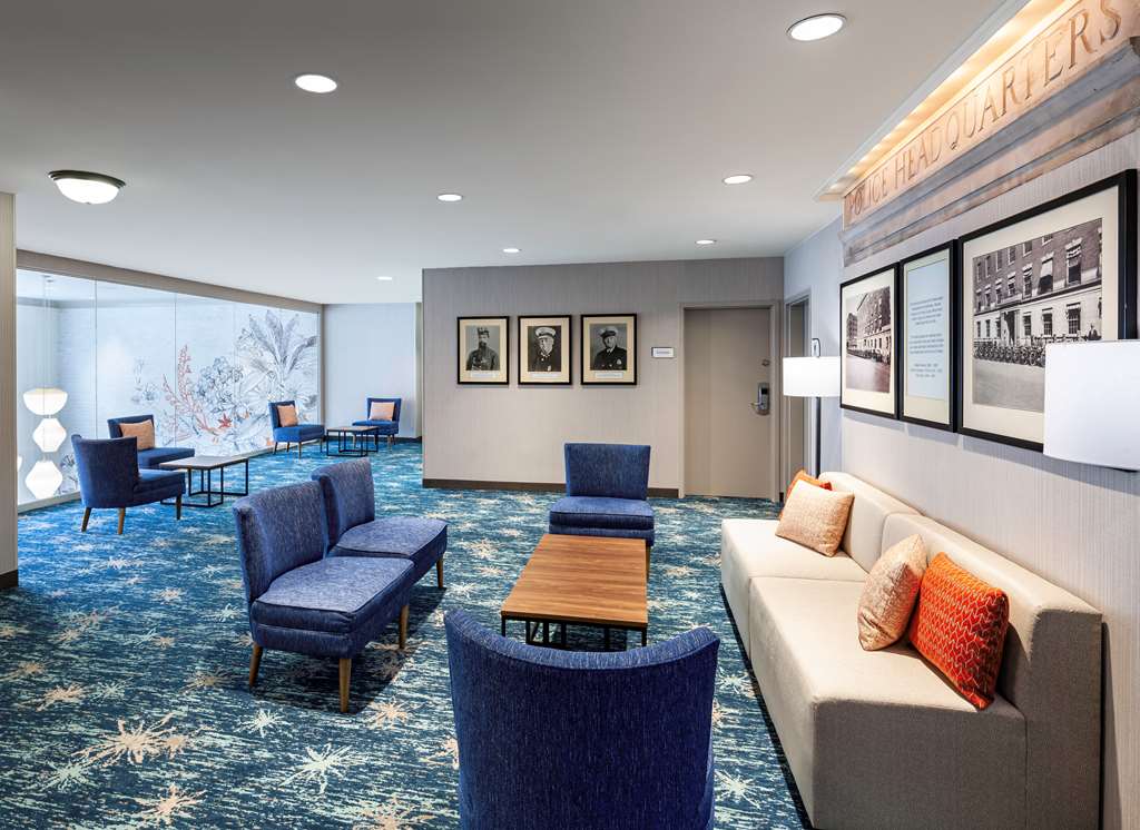 Фото Hilton Garden Inn Omaha Downtown/Old Market Area