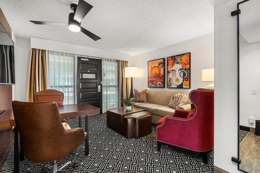 Фото Embassy Suites by Hilton Los Angeles Lax South/El Segundo
