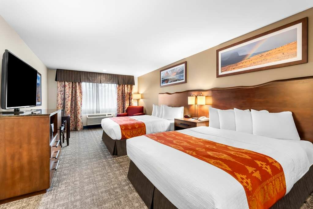 Фото Best Western Rocky Mountain Lodge