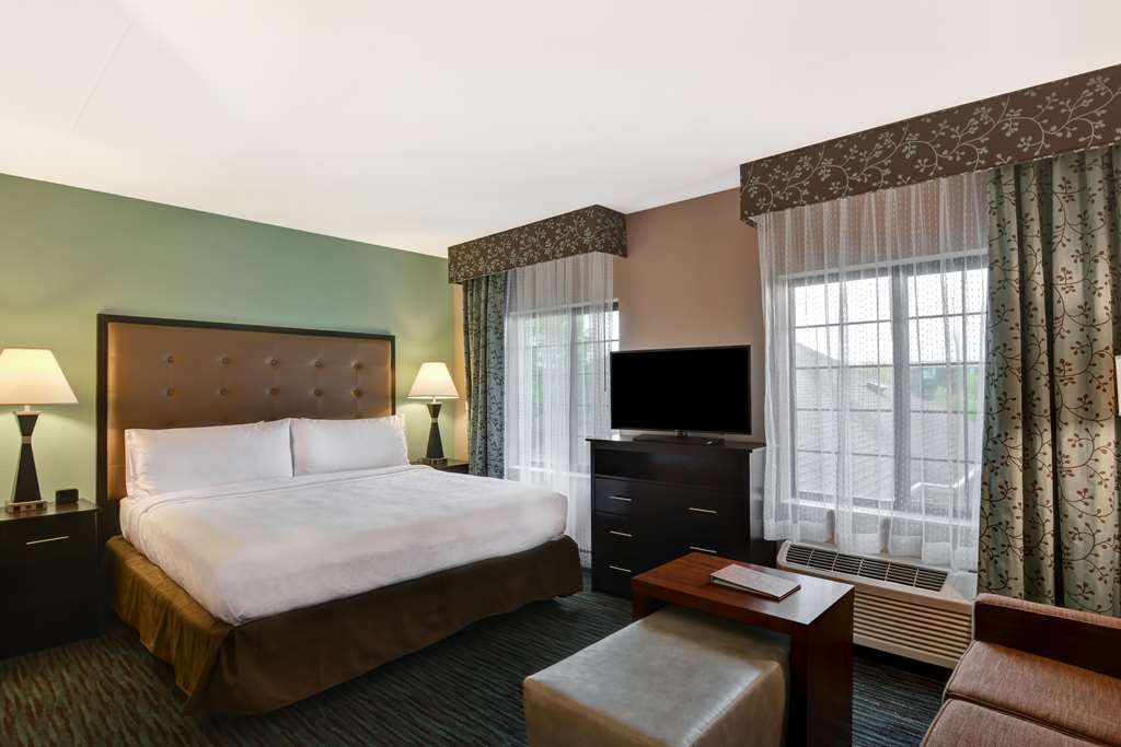 Фото Homewood Suites by Hilton Aurora Naperville