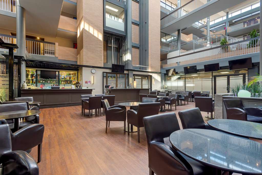 Фото Best Western Plus Village Park Inn