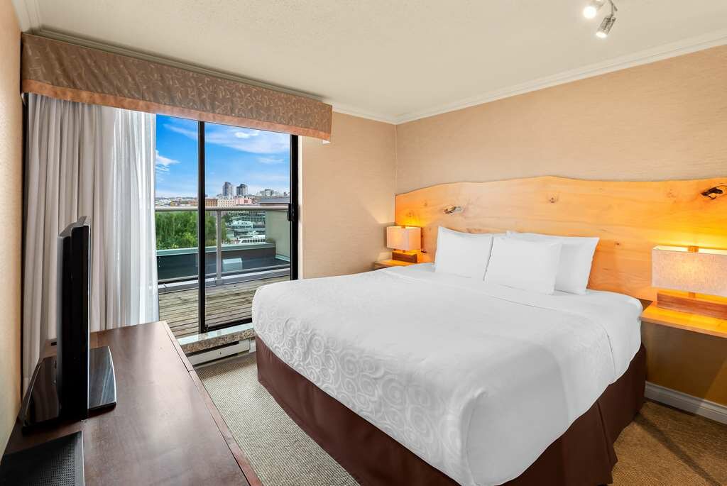 Фото Best Western Plus Inner Harbour - Victoria Hotels