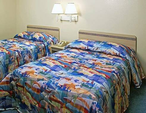 Гостиница Travelodge by Wyndham Miles City в Майлс-Сити
