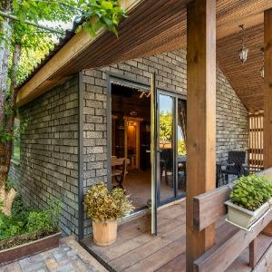 Фото Восток-Запад