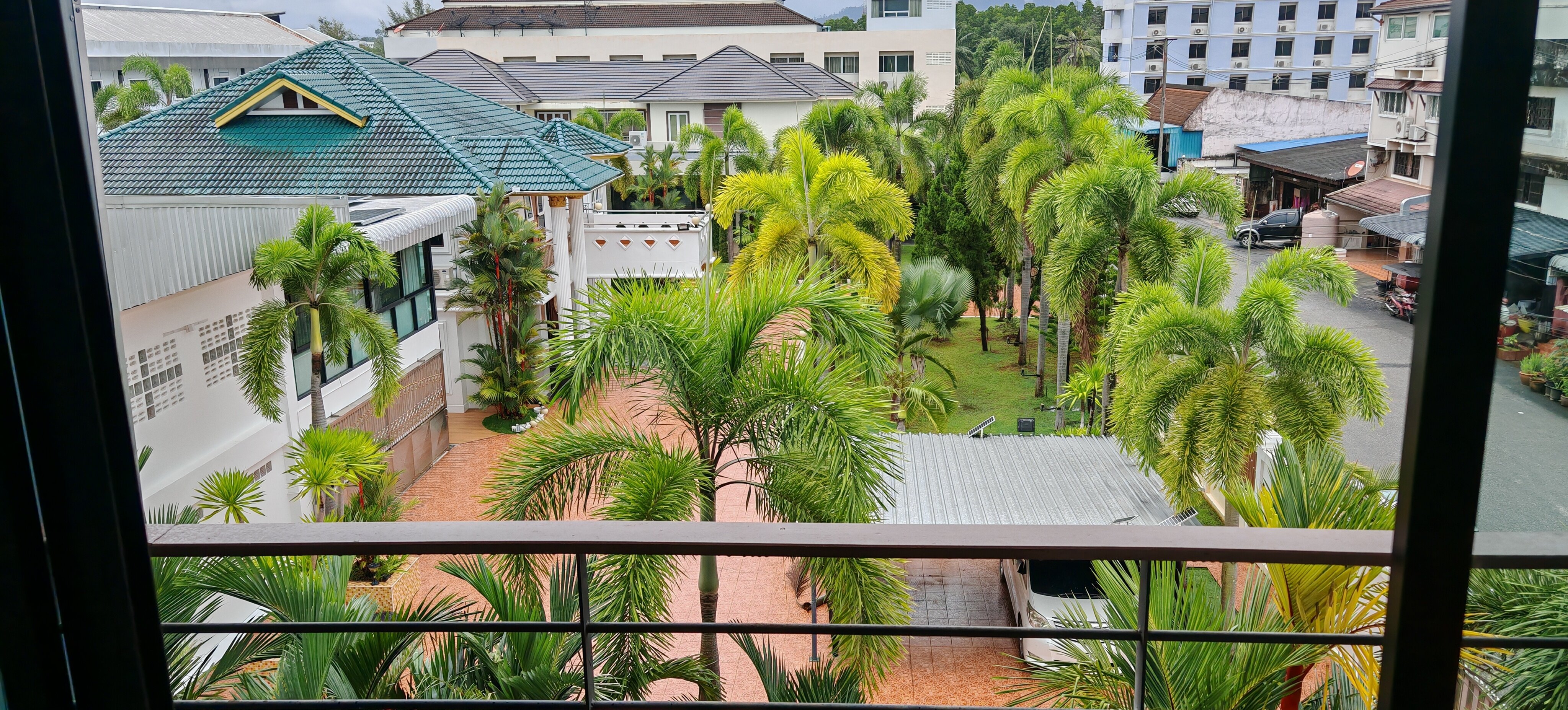 Фото Riverside Hotel