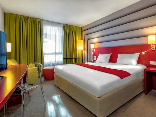 Внешний вид отеля Ibis Styles Avignon Sud в Авиньоне, фото 1