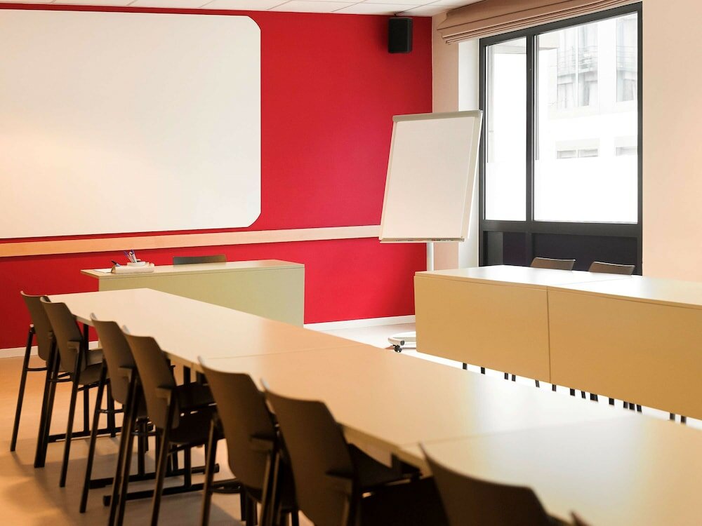 Фото ibis Brussels Centre Gare Midi