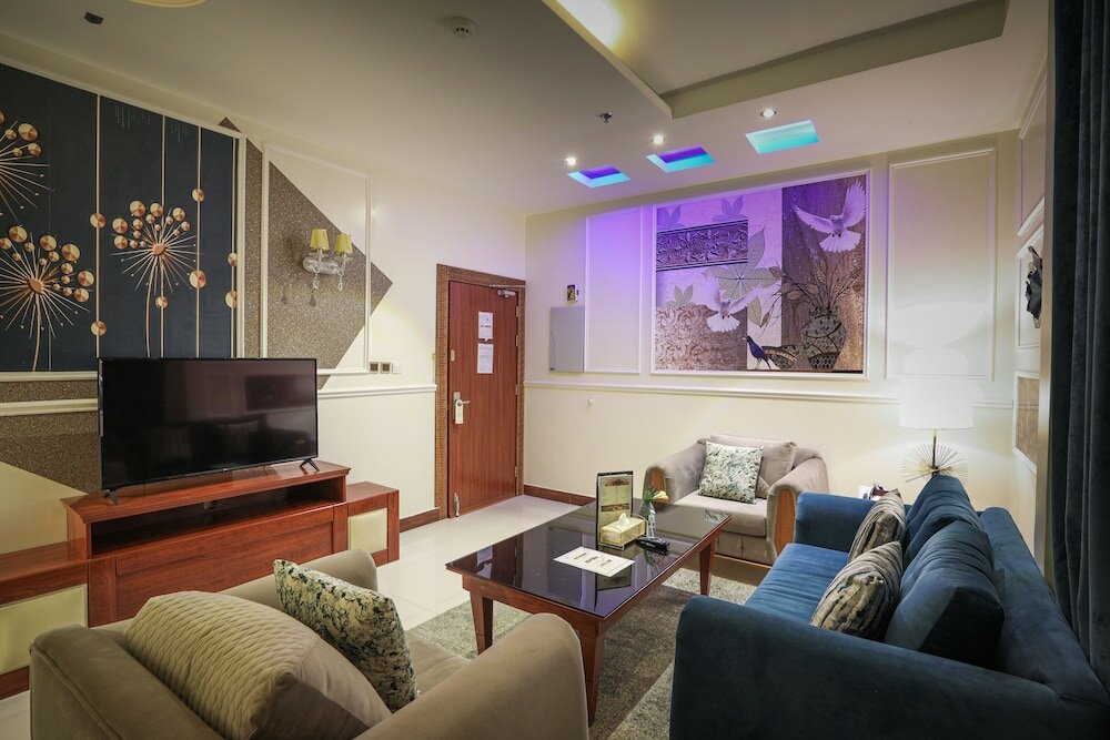 Фото Meral Crown Hotel