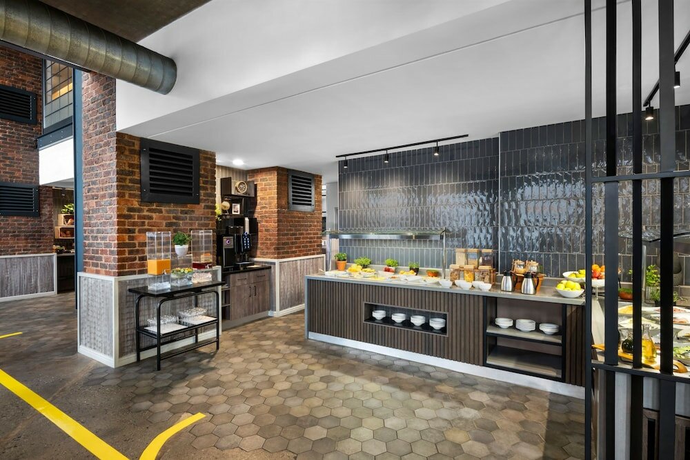 Фото Protea Hotel O.R. Tambo Airport