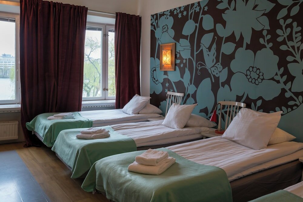 Фото отеля 2